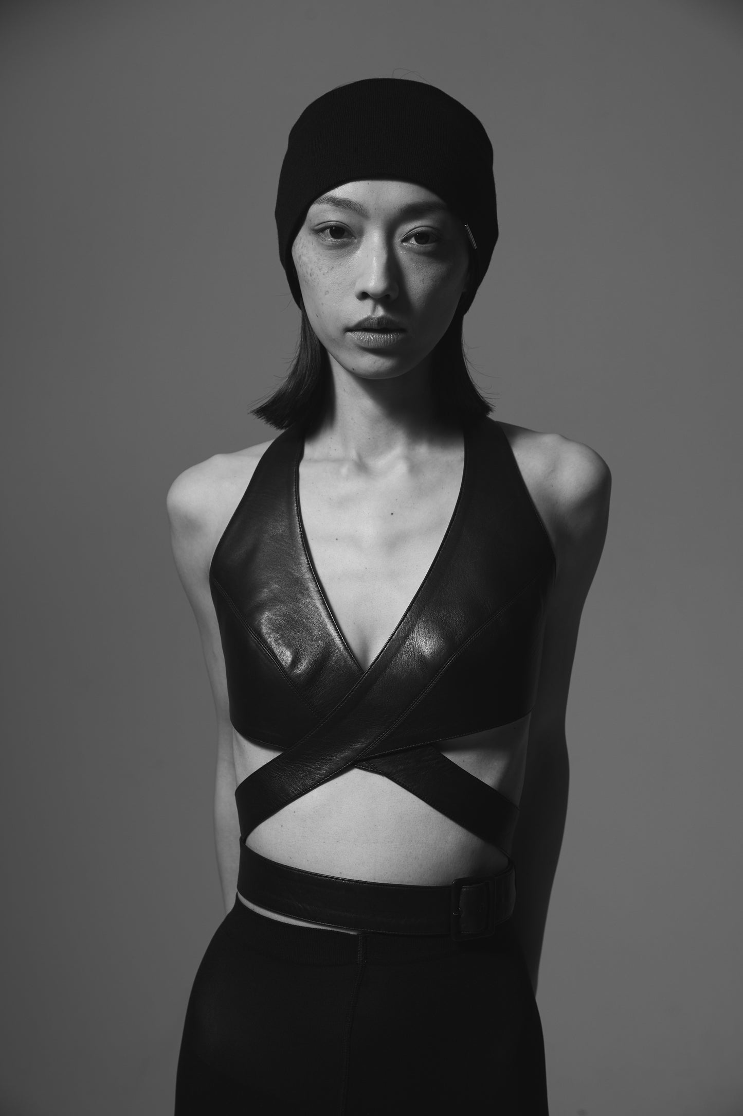 DANA.HB - BLACK