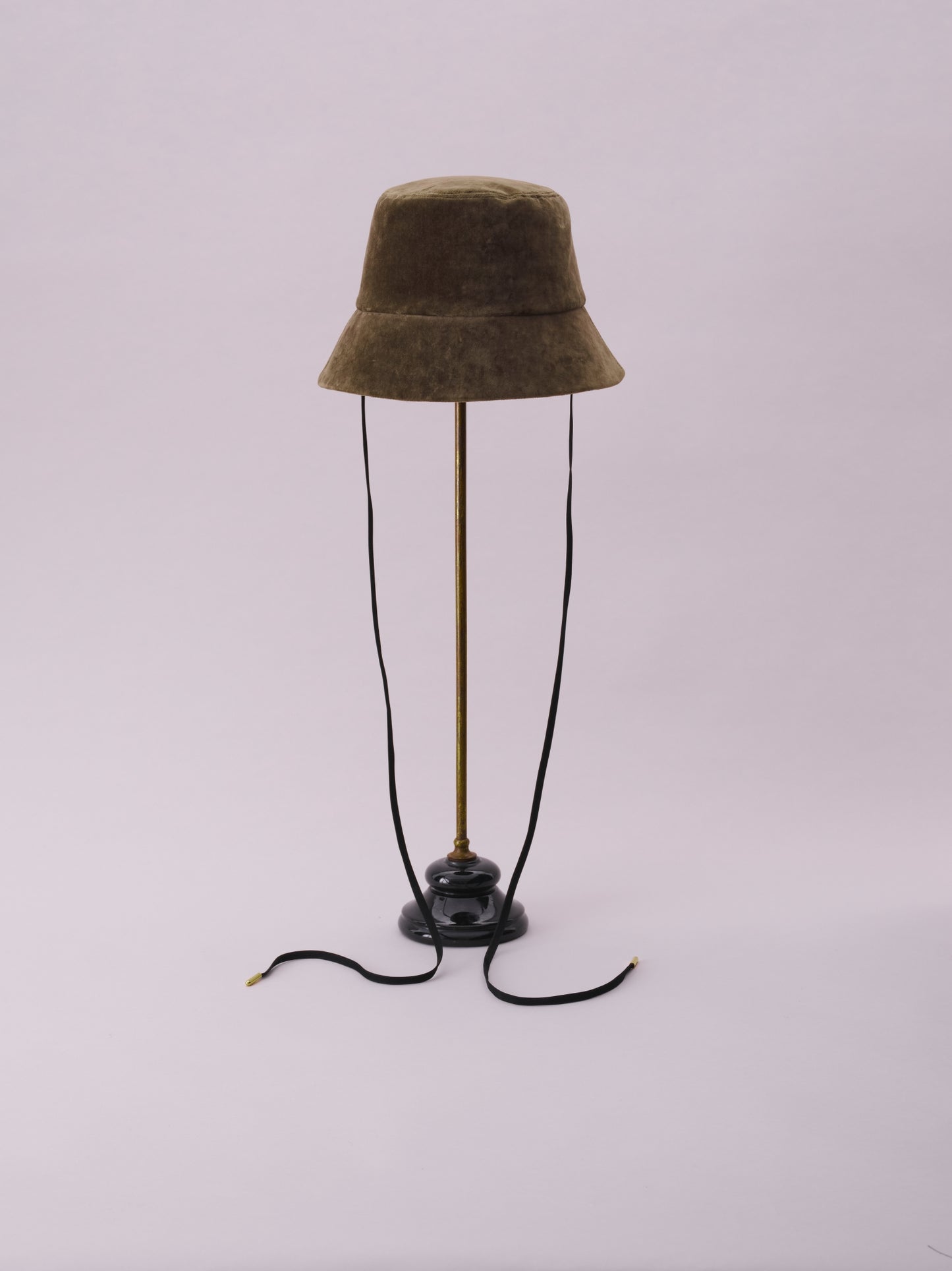Velonica hat