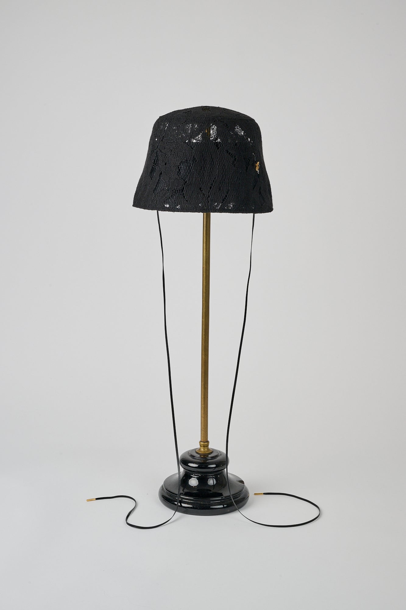 COLLET HAT.D - BLACK