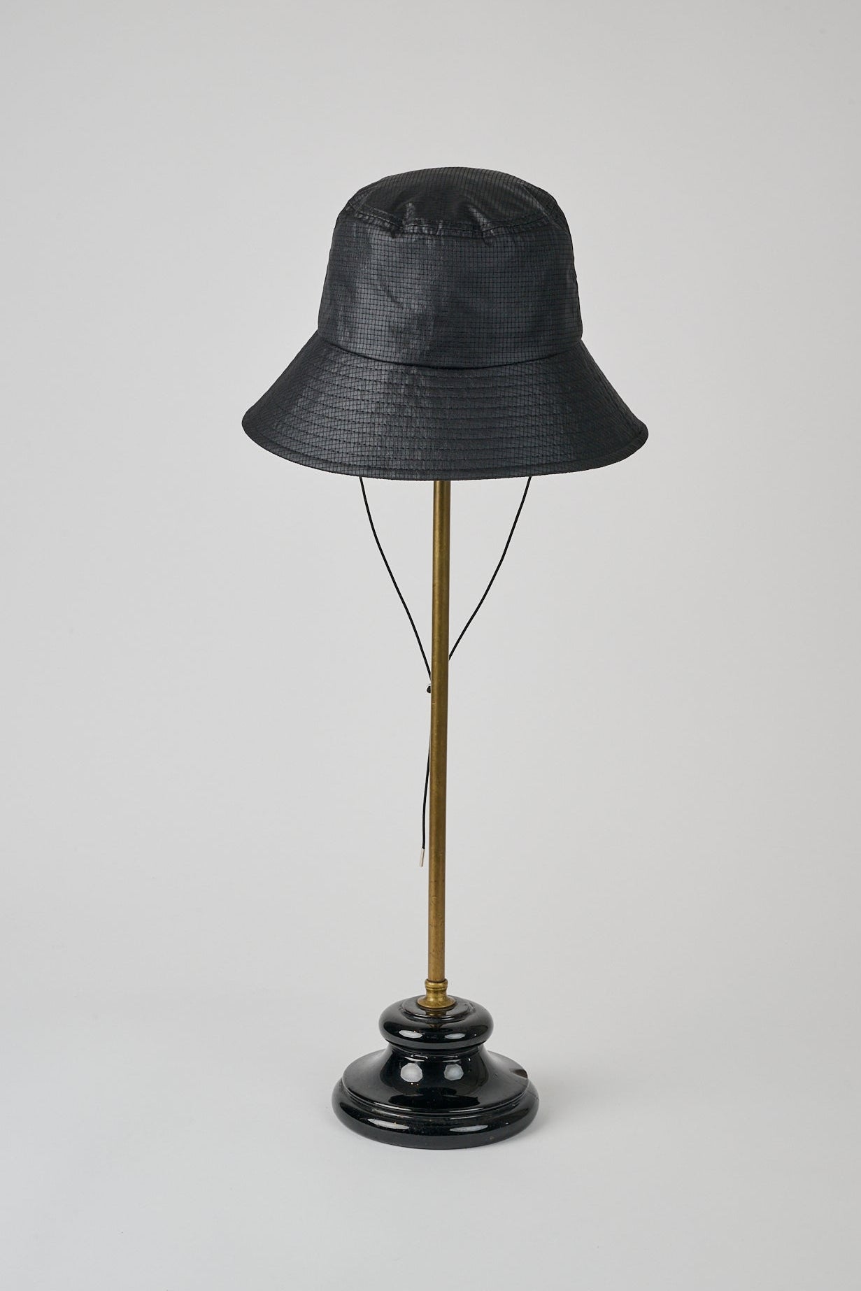 LUCIE HAT.L - BLACK