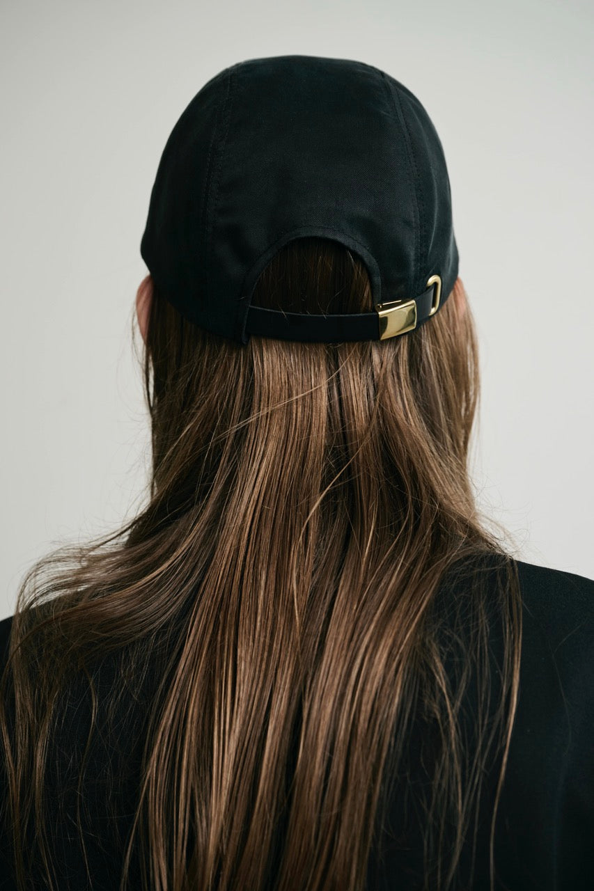 IRIS - Black