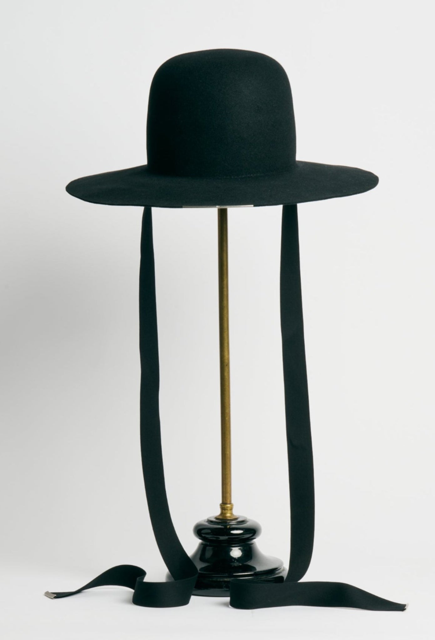 JOHAN - black
